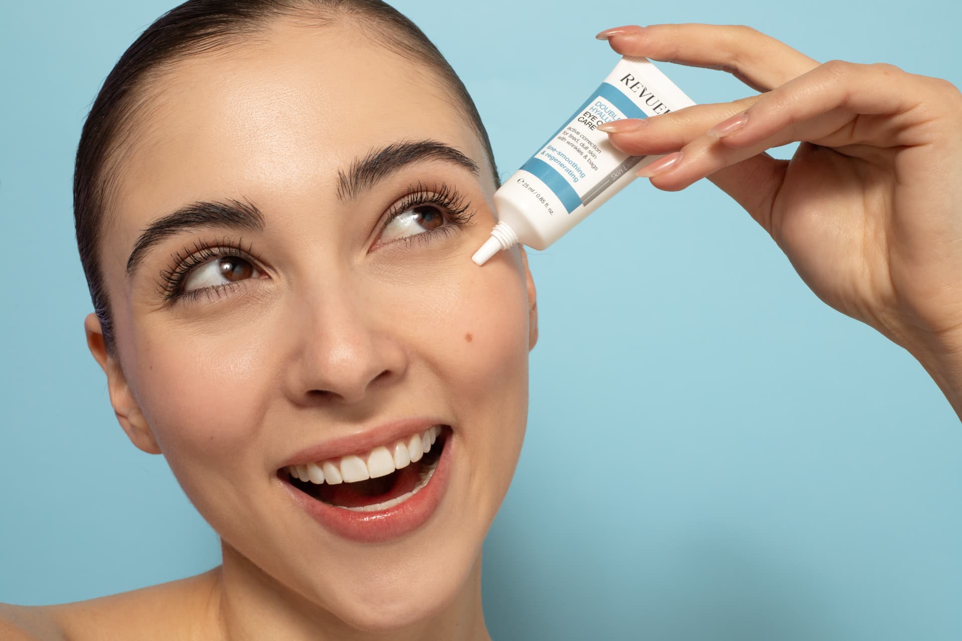 DOUBLE HYALURON Eye Contour Care — packshot in use