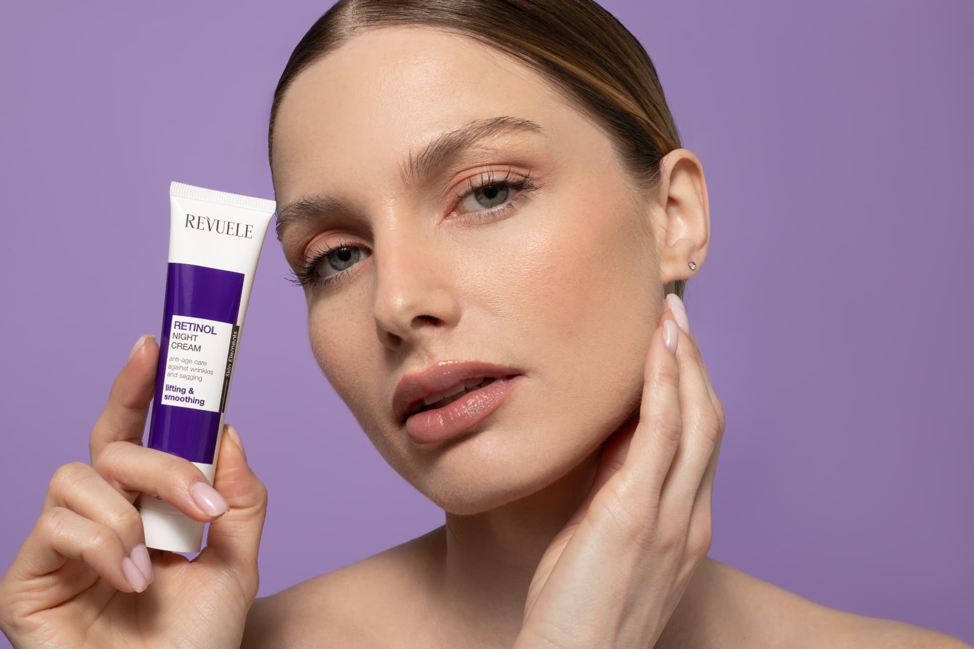 RETINOL Night Cream — packshot in use