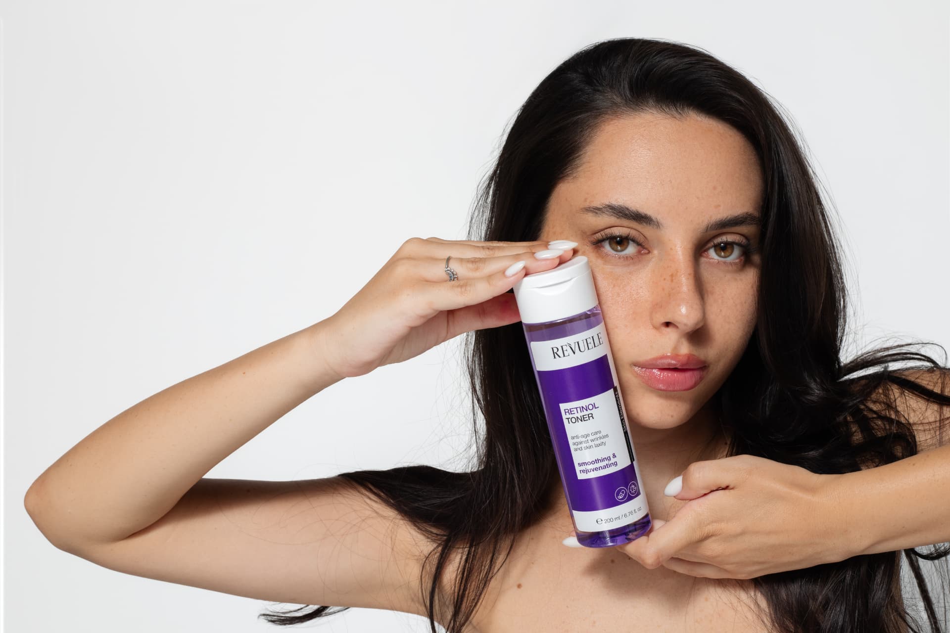 RETINOL Toner — packshot in use