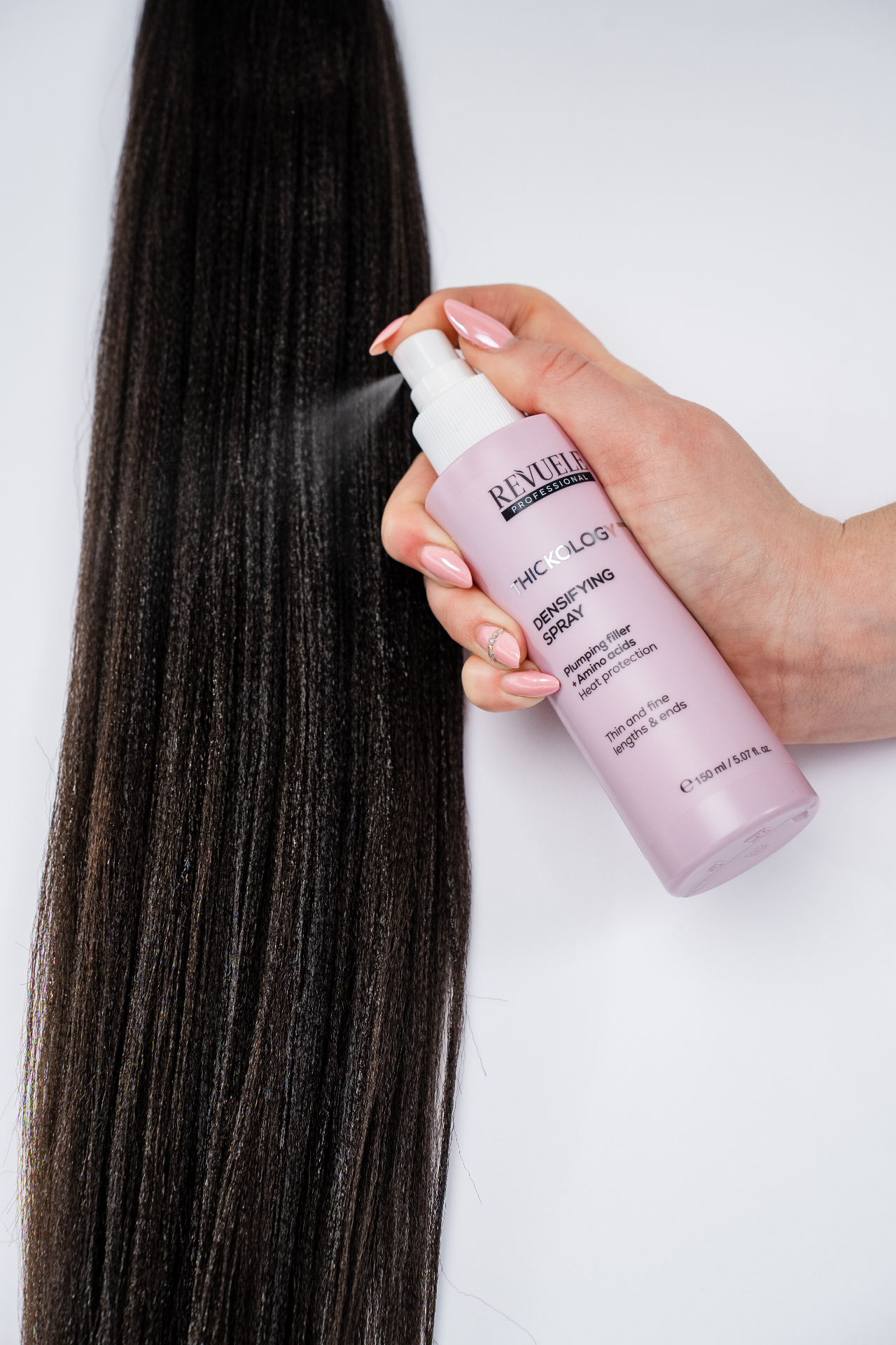 PROFESSIONAL THICKOLOGY Densifying Spray — packshot in use