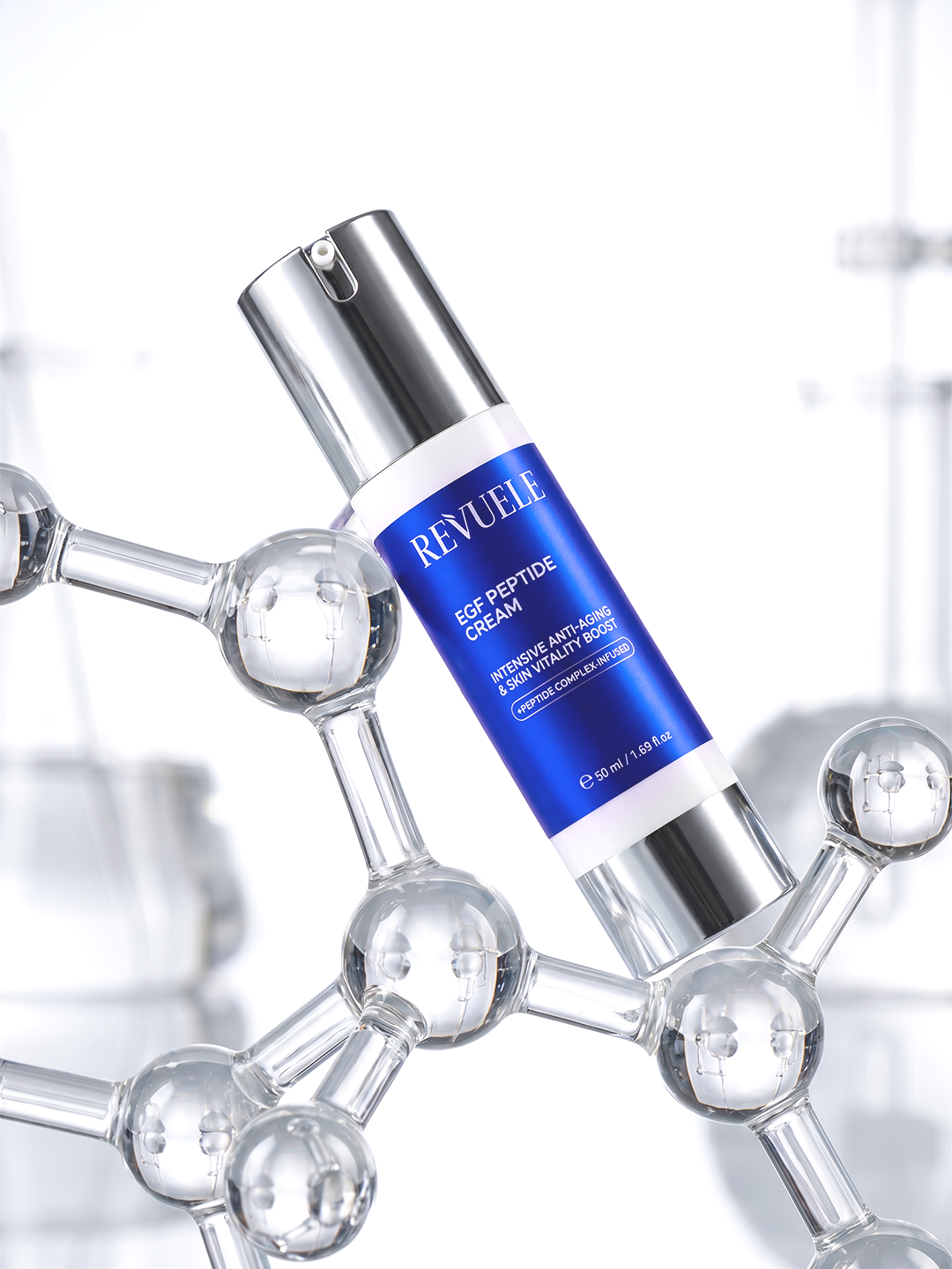 EGF PEPTIDE EGF Peptide Cream — packshot in use