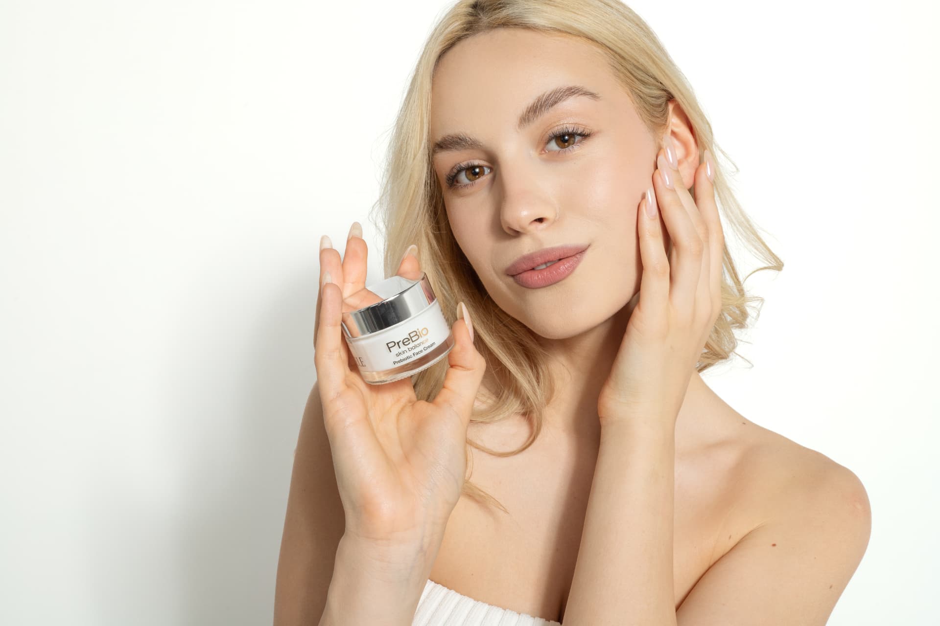 PREBIO SKIN BALANCE Face Cream — packshot in use