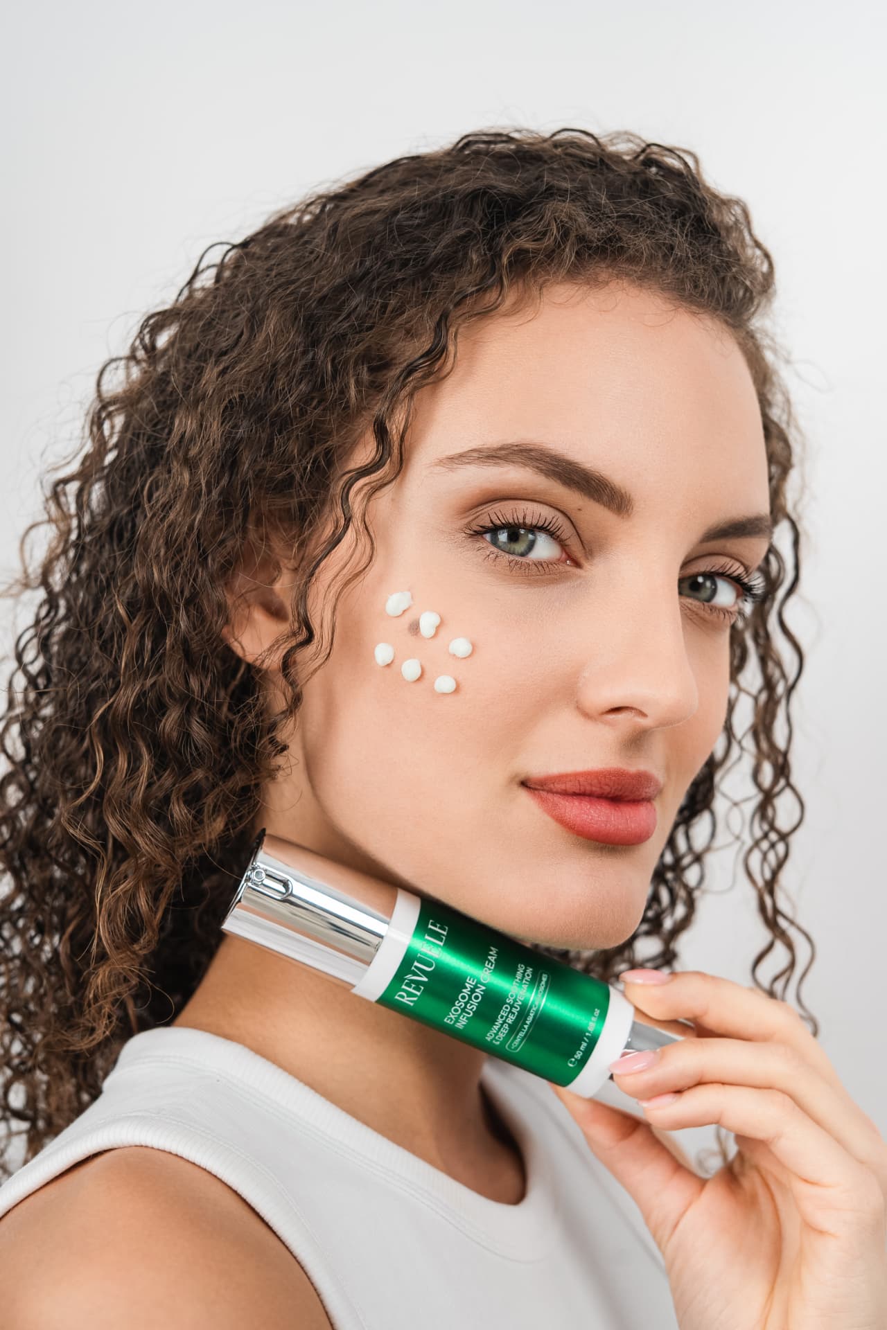 EXOSOME INFUSION Exosome Infusion Cream — packshot in use